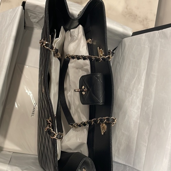 Authentic Chanel Classic Timeless Caviar Leather Tote. - Picture 12 of 12